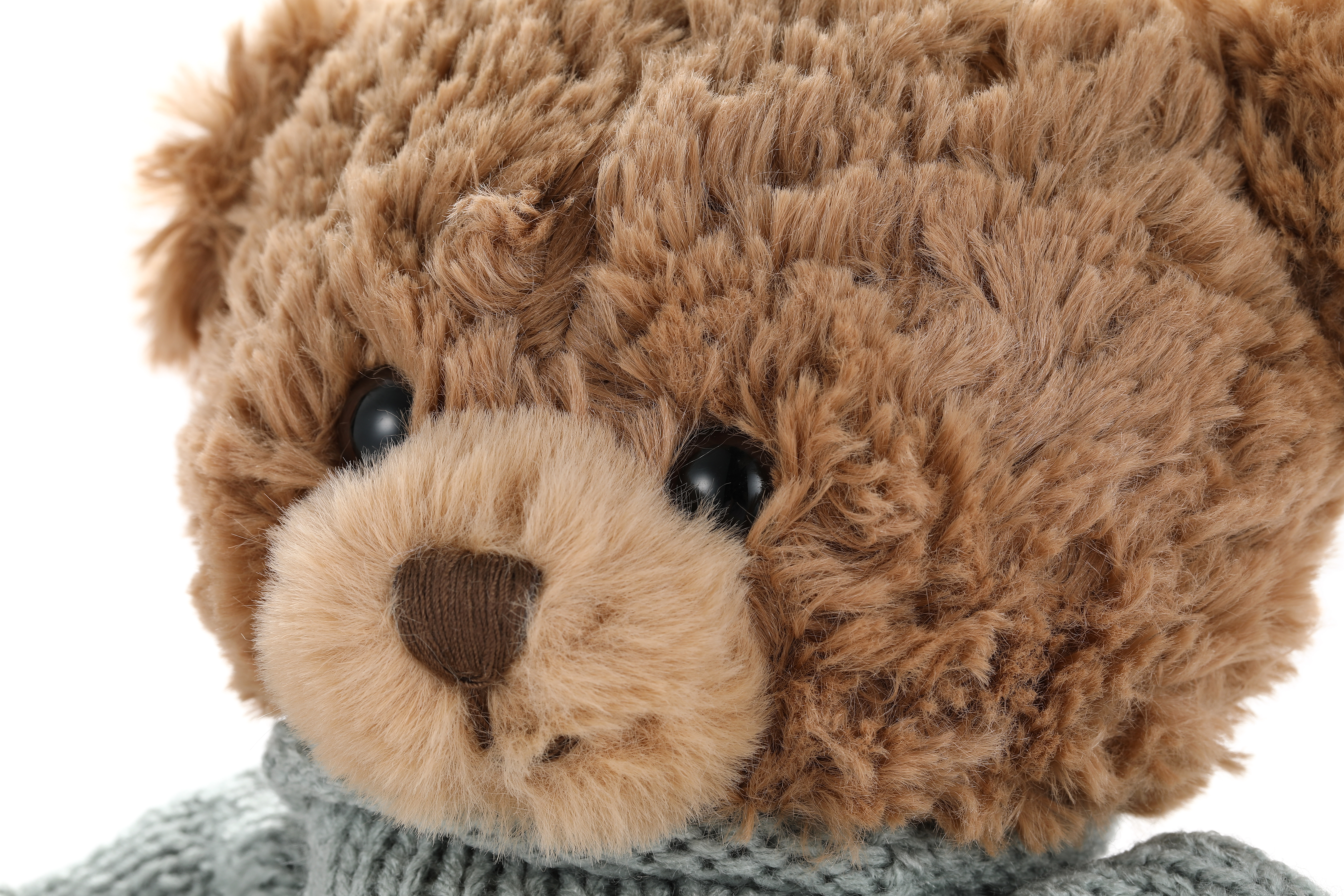 دمية دب مع سترة