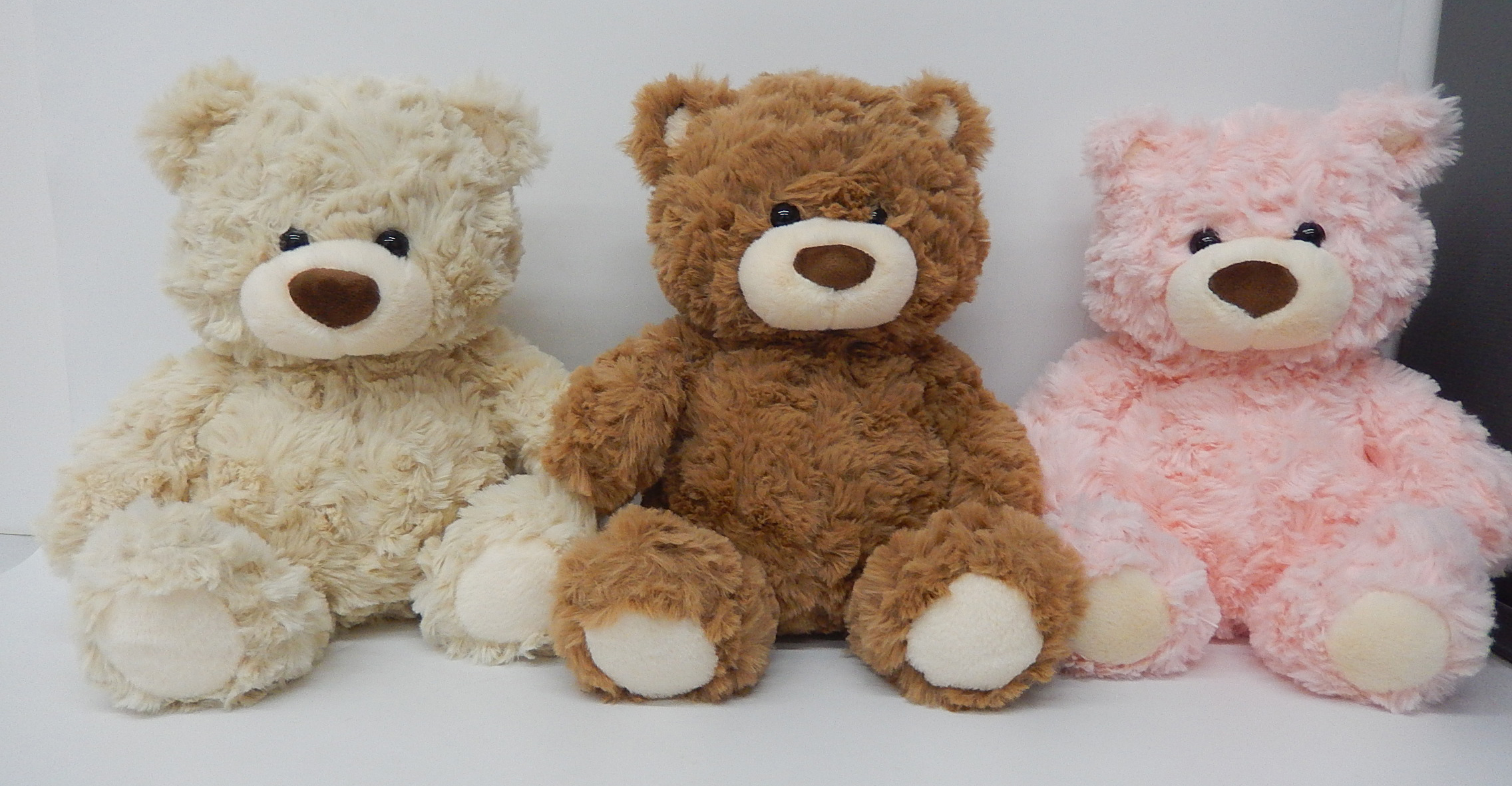 دمية دب وردي